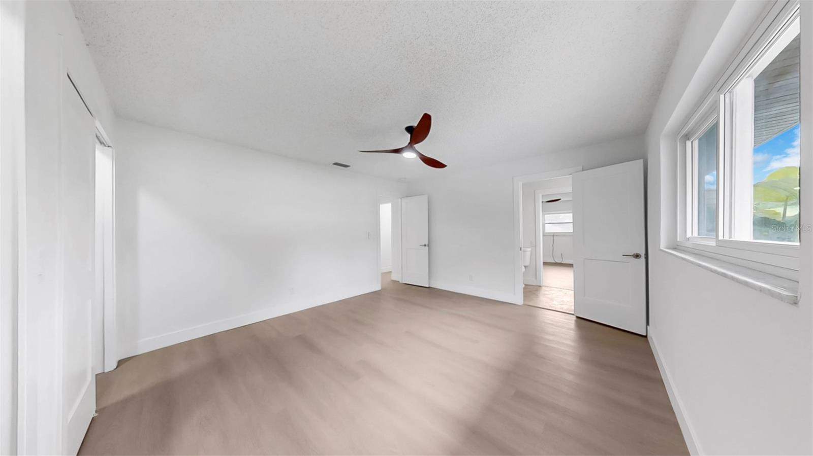 SHARON OAKS - Residential Lease