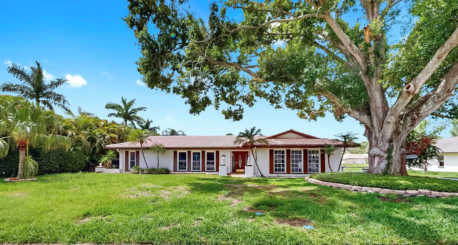 SHARON OAKS - Residential Lease