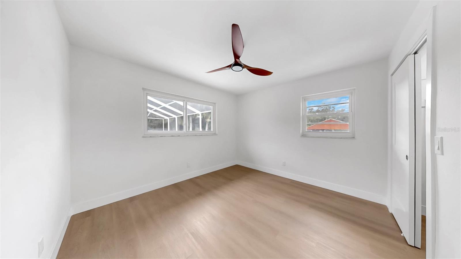 SHARON OAKS - Residential Lease