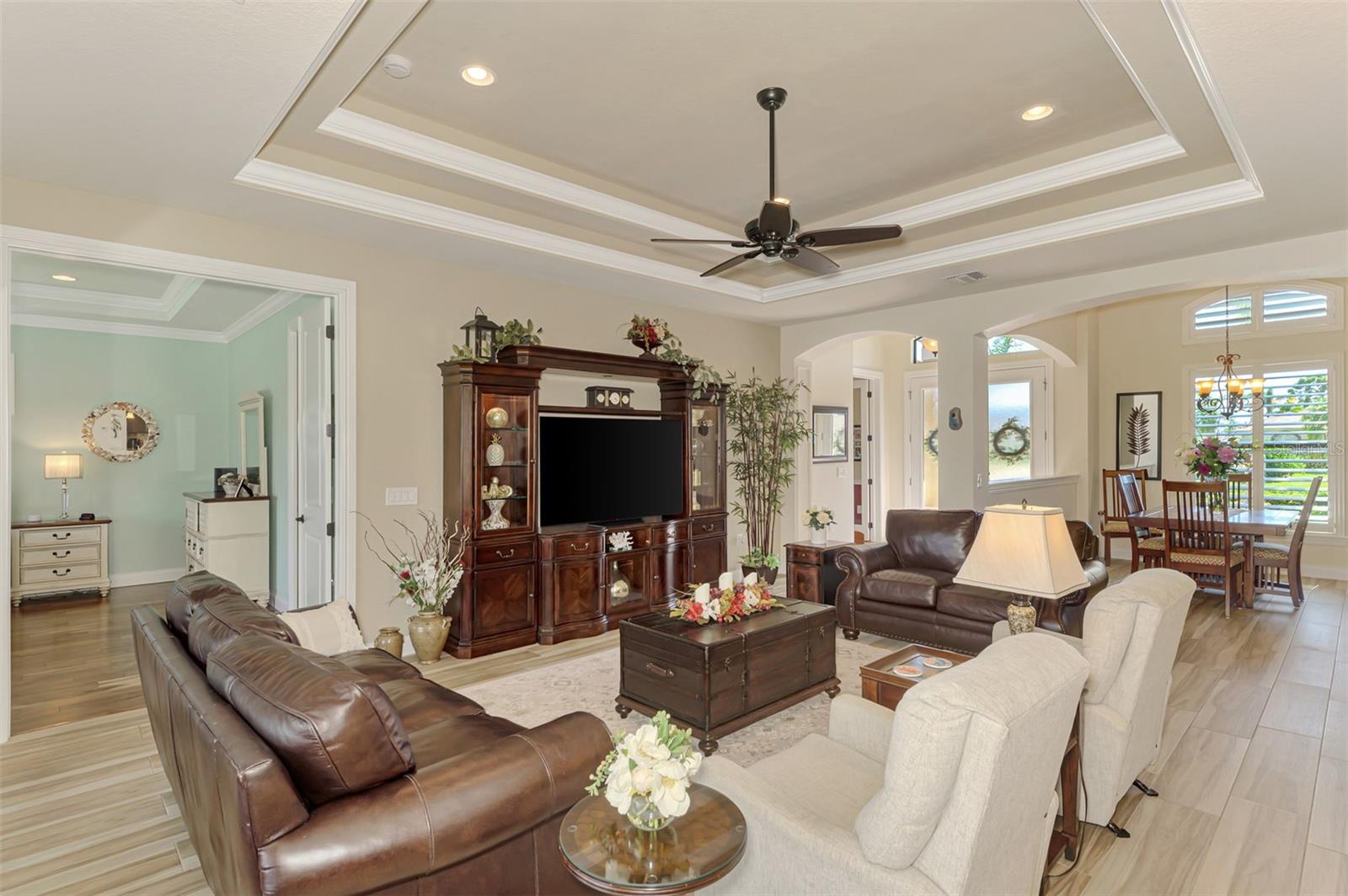 ROTONDA WEST BROADMOOR - Residential