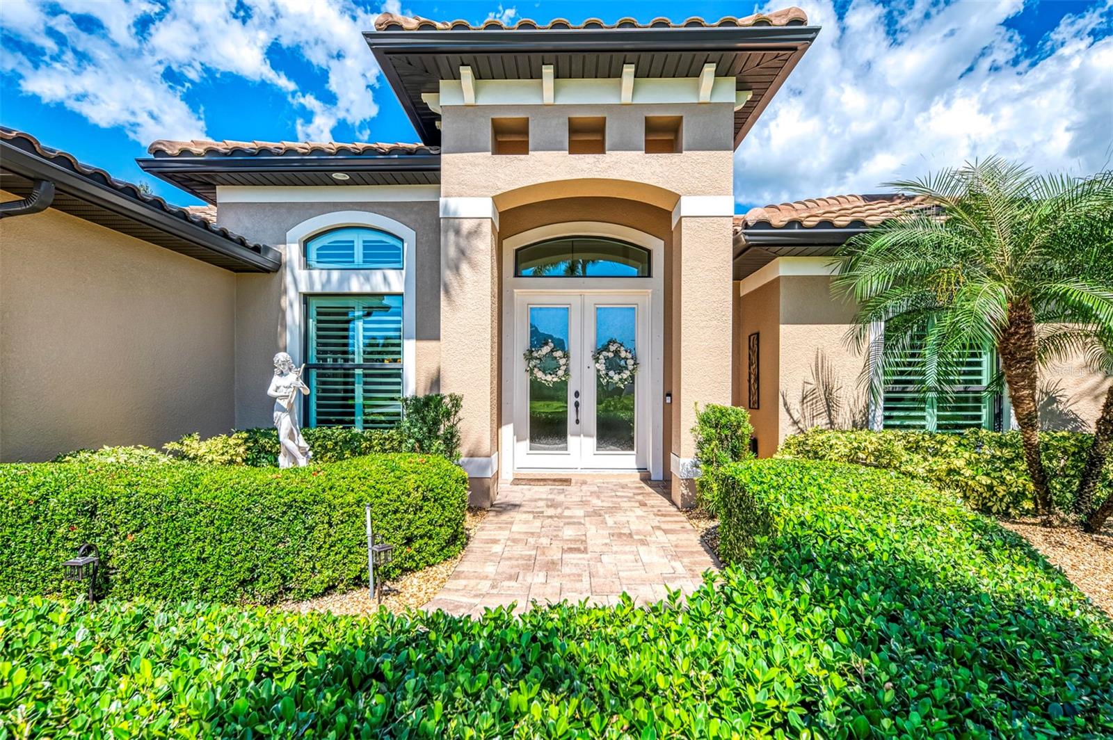 ROTONDA WEST BROADMOOR - Residential