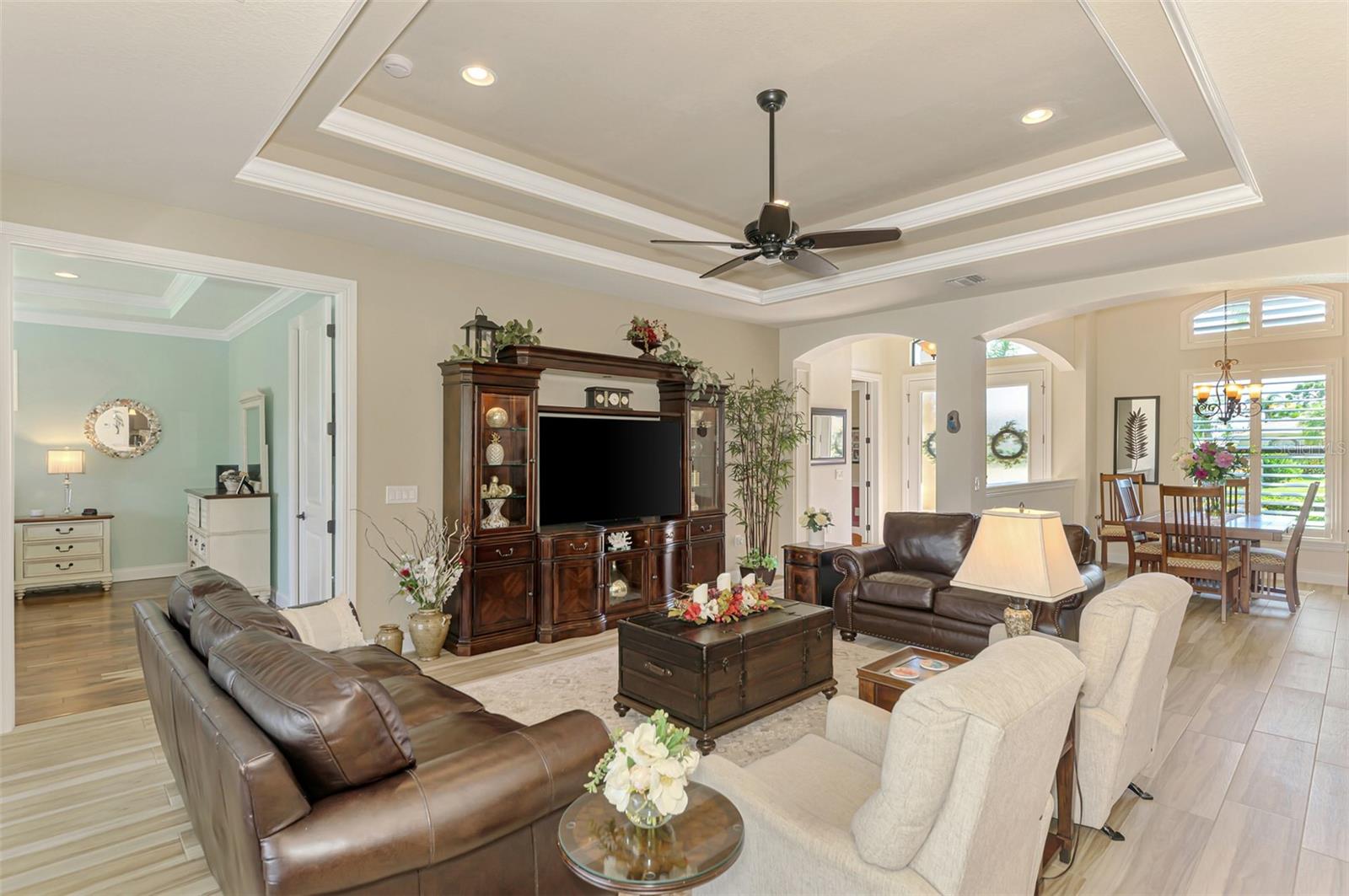 ROTONDA WEST BROADMOOR - Residential