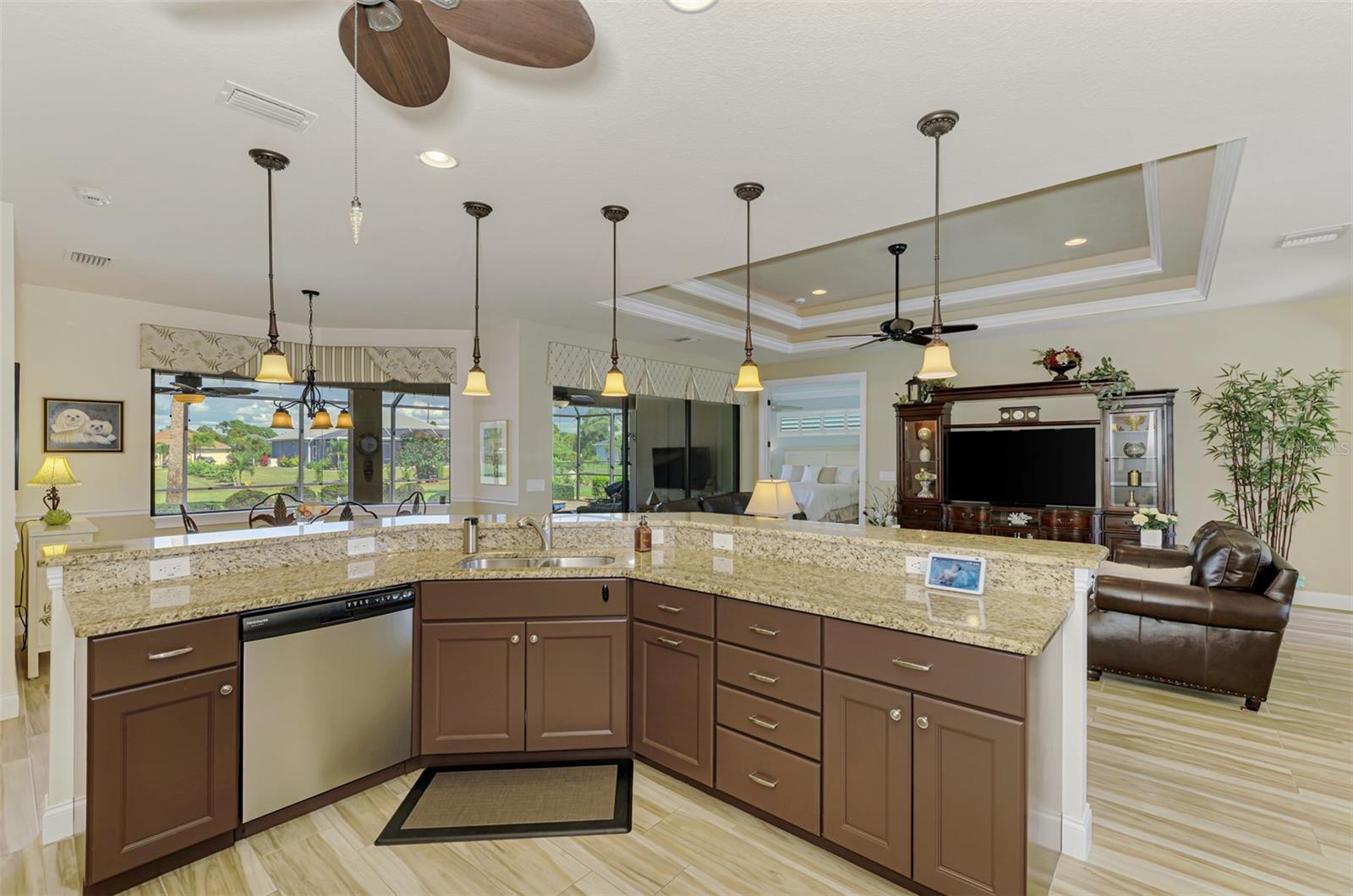 ROTONDA WEST BROADMOOR - Residential