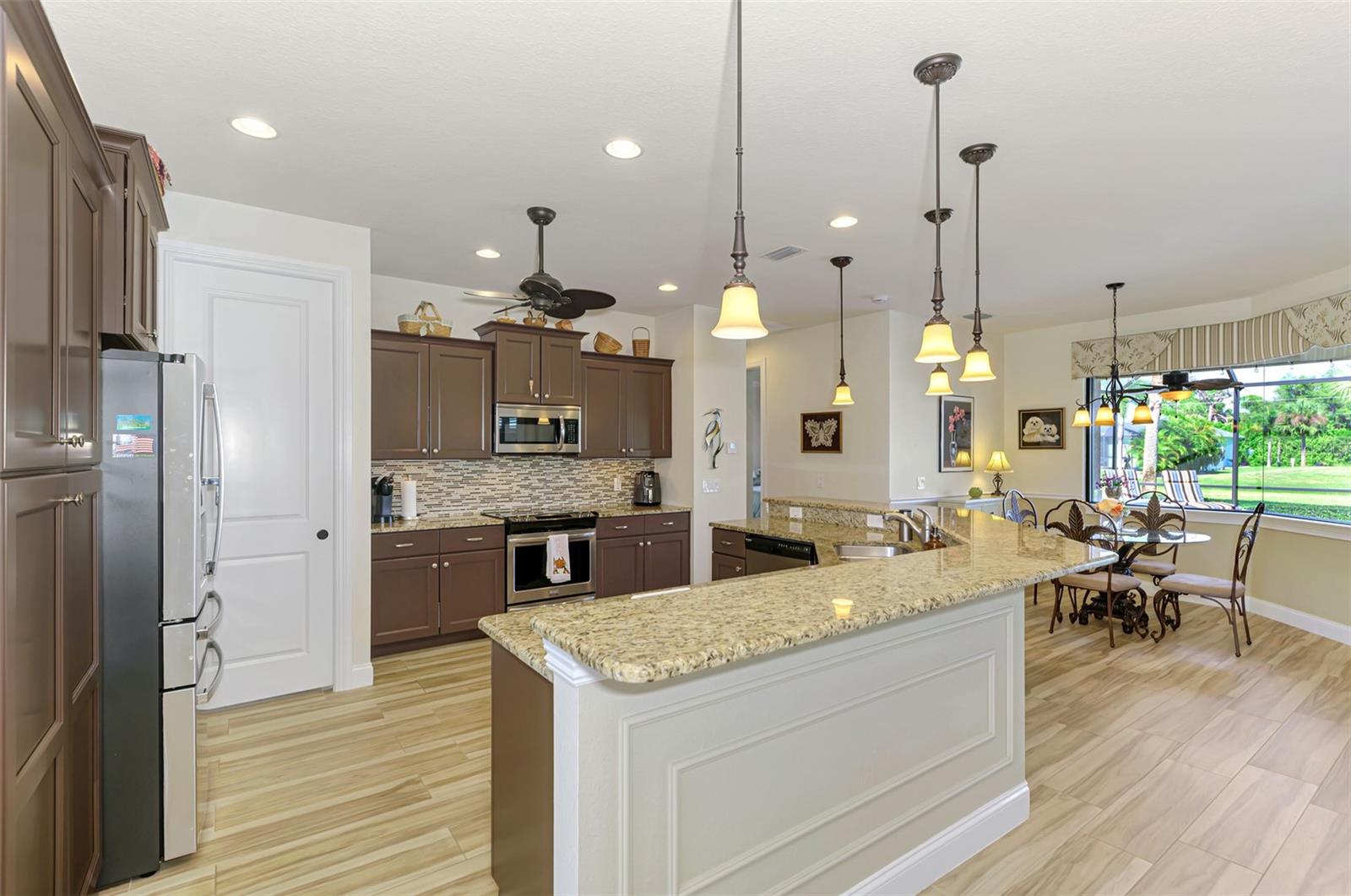 ROTONDA WEST BROADMOOR - Residential