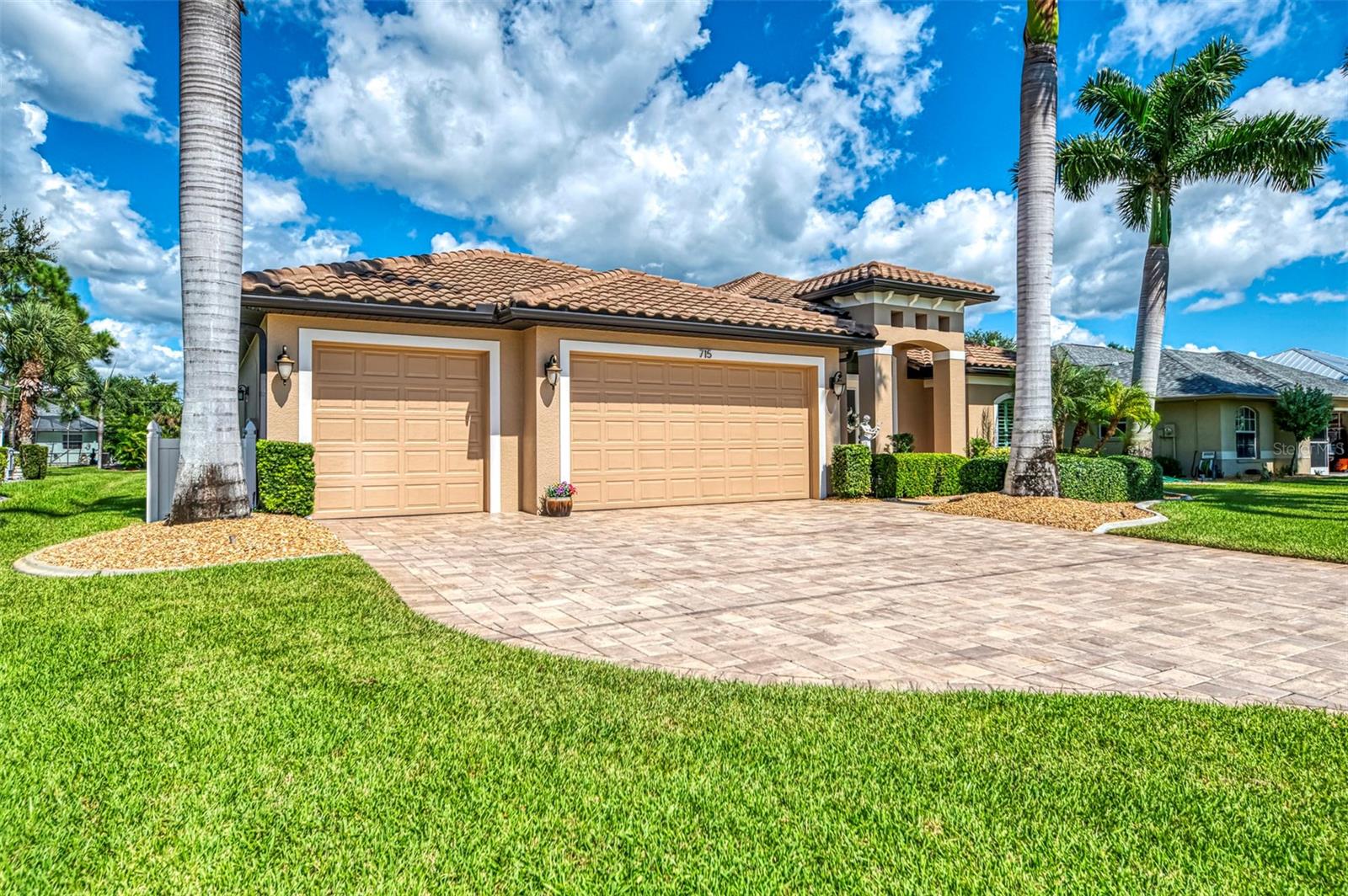 ROTONDA WEST BROADMOOR - Residential