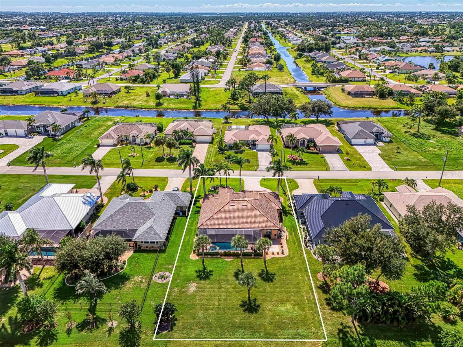 ROTONDA WEST BROADMOOR - Residential