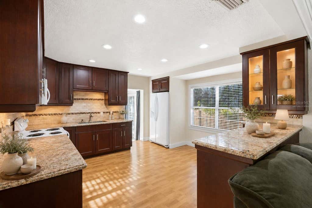 Photo of 3620 Burlington Avenue N, St Petersburg, FL 33713 (MLS # TB8538690)