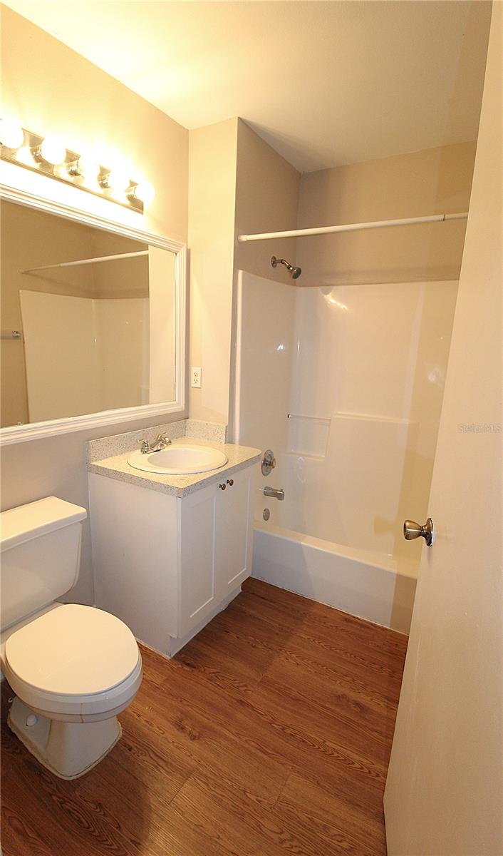 GLENBROOKE - Residential Lease