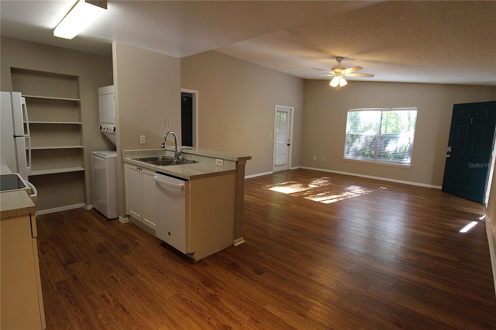 GLENBROOKE - Residential Lease