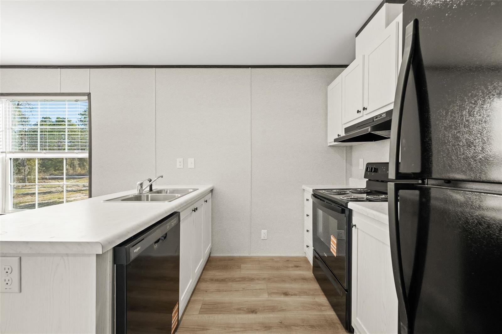 BLACK JACK RIDGE ESTATE - Residential