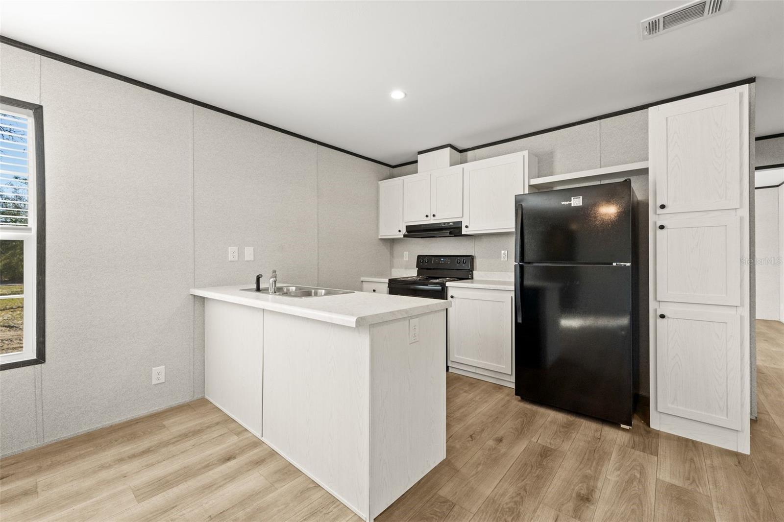 BLACK JACK RIDGE ESTATE - Residential