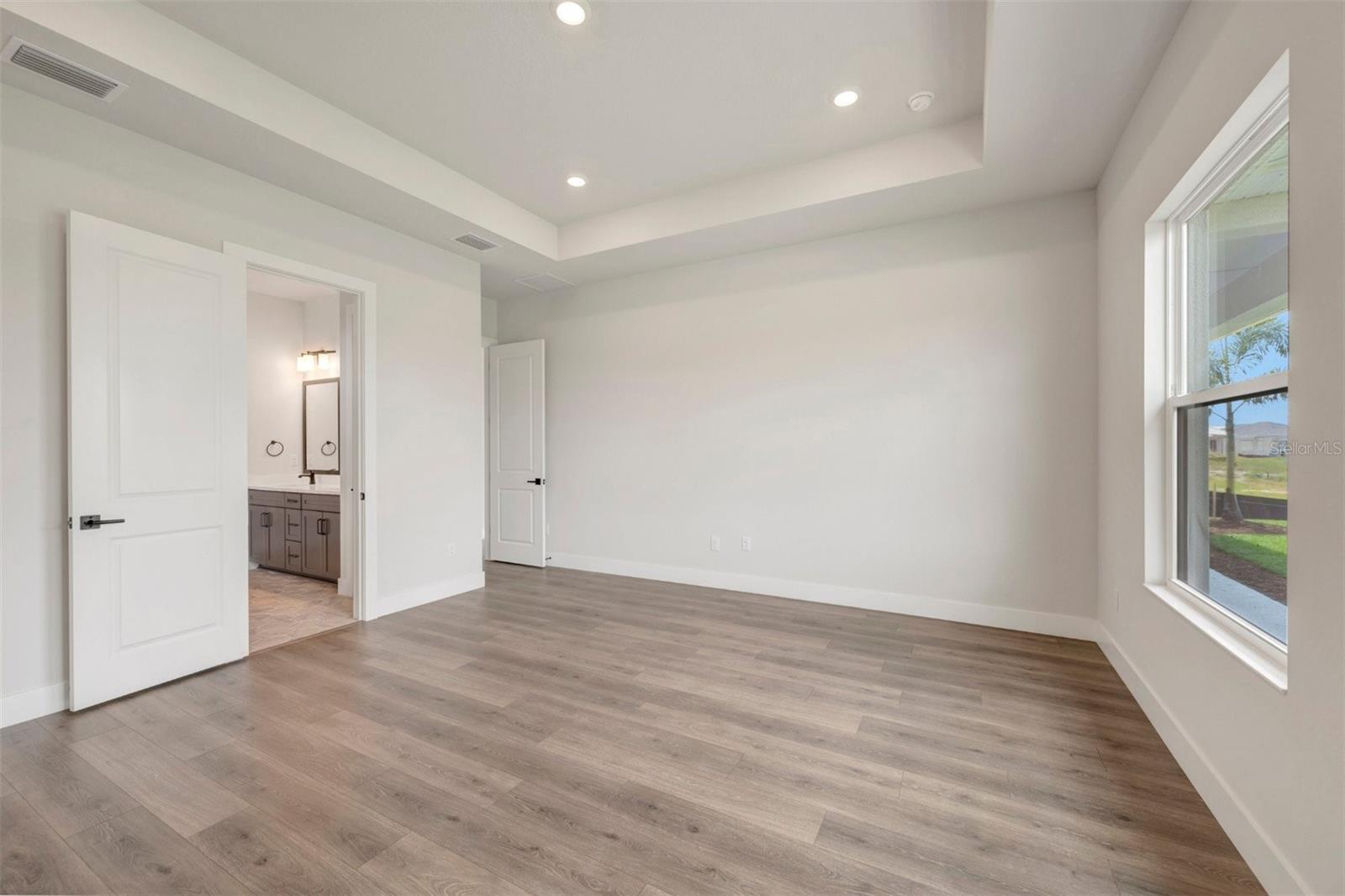 PALMERA AT WELLEN PARK - Residential