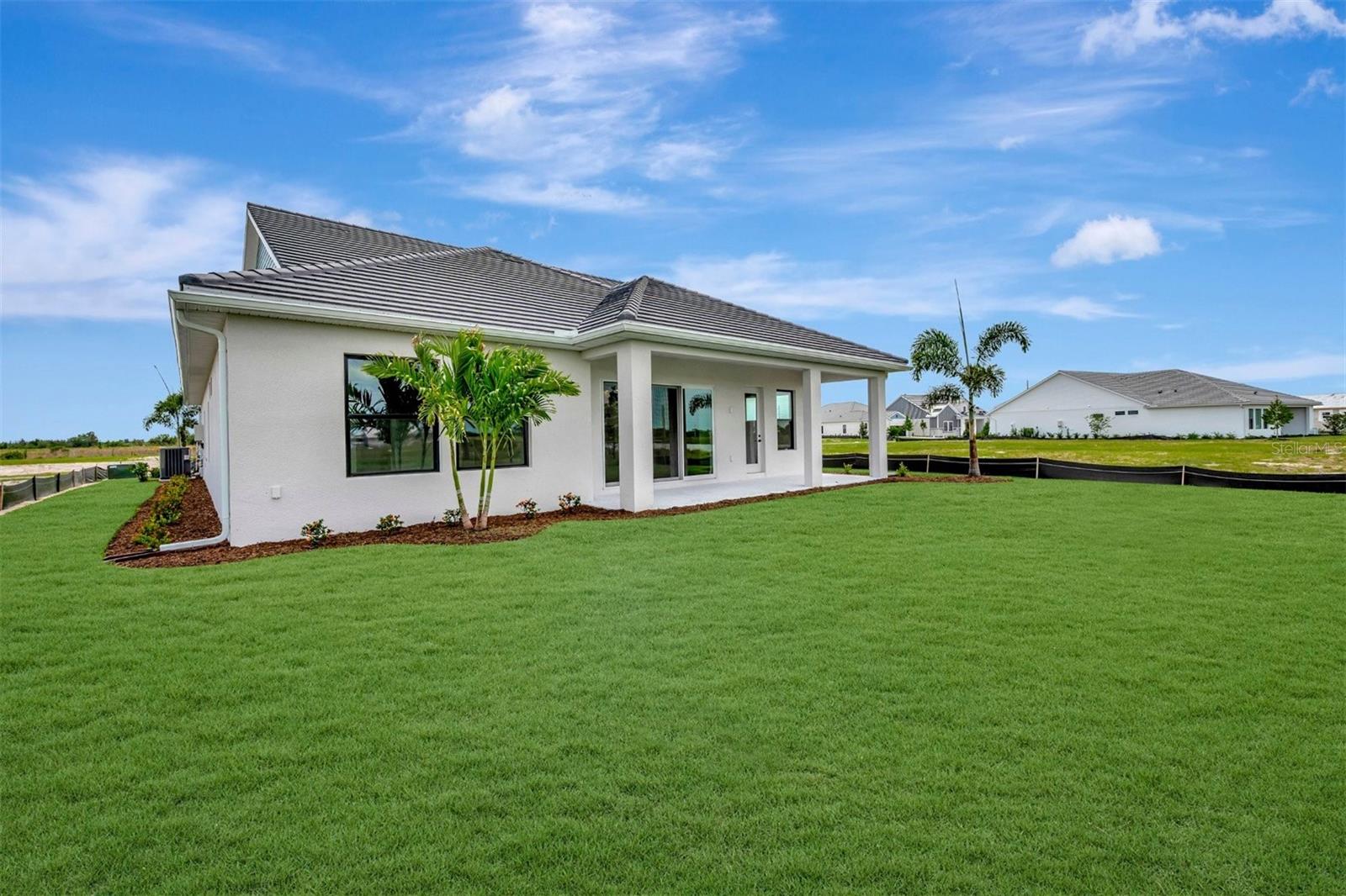 PALMERA AT WELLEN PARK - Residential