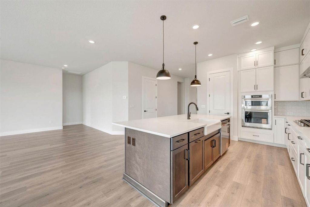 Photo of 17526 Foxtail Loop, Venice, FL 34293 (MLS # TB8499803)