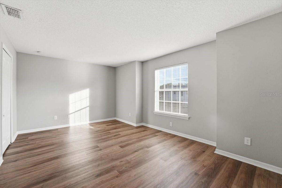 BILTMORE TWNHMS - Residential Lease