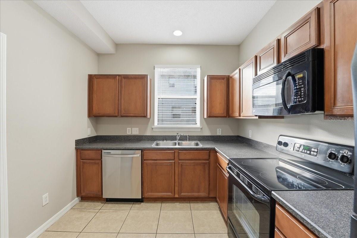 BILTMORE TWNHMS - Residential Lease