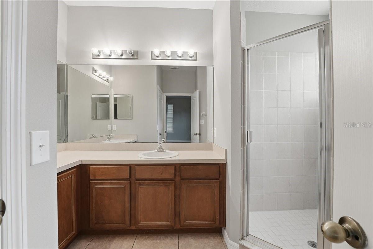 BILTMORE TWNHMS - Residential Lease