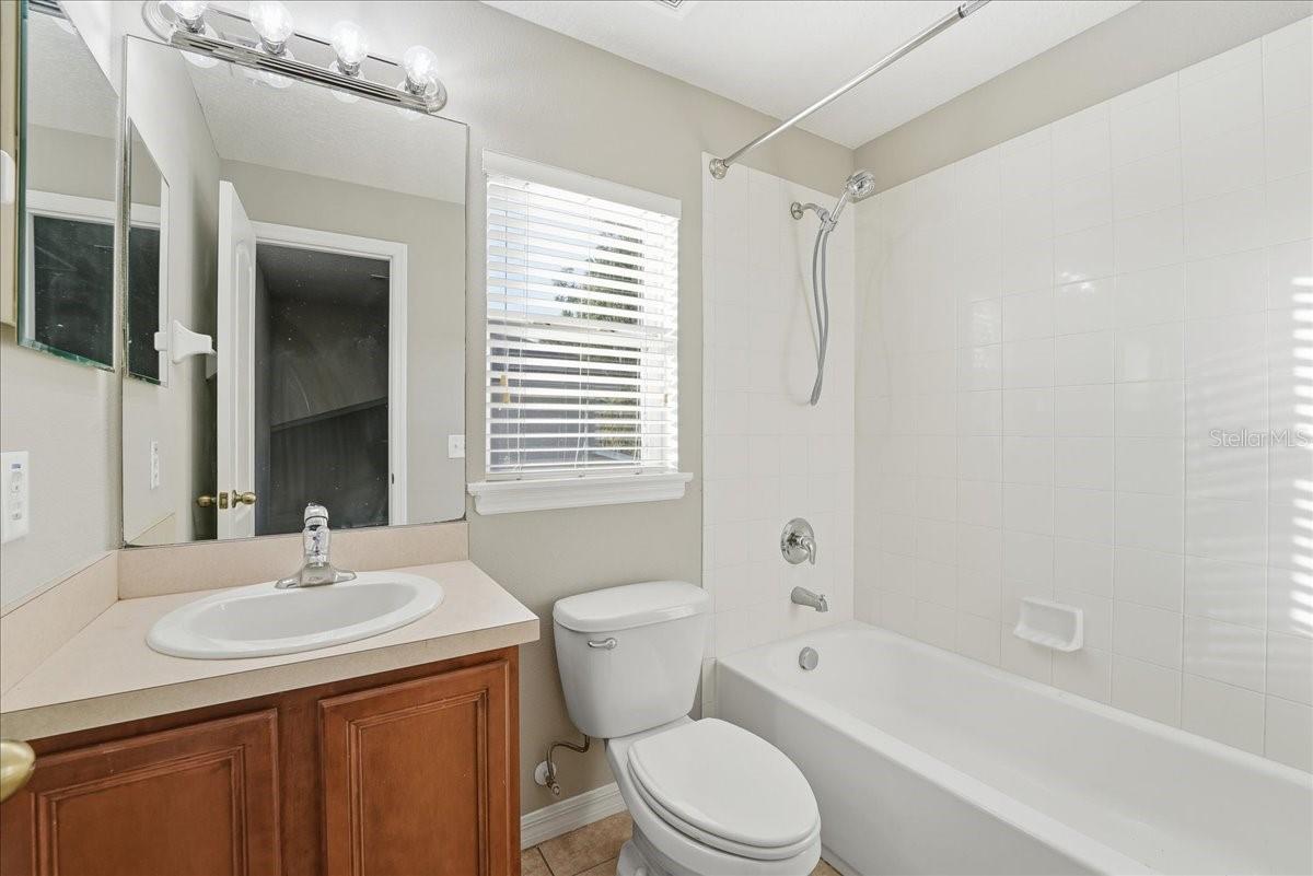 BILTMORE TWNHMS - Residential Lease