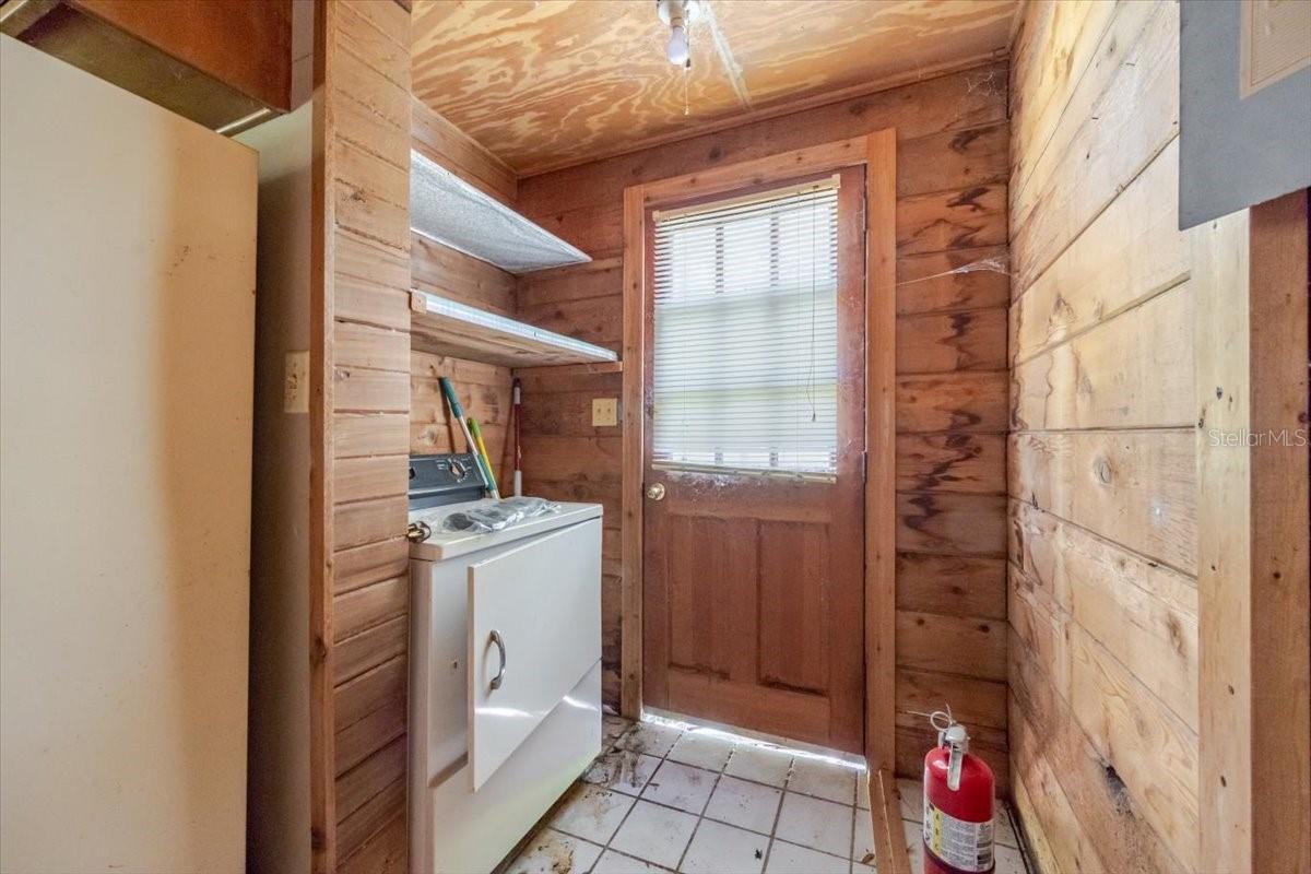 LAKEWOOD ESTATES - Residential