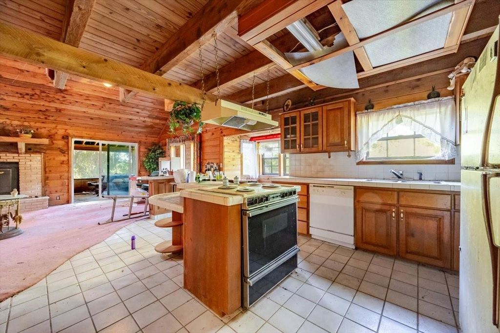 Photo of 9510 E Oak Court, Floral City, FL 34436 (MLS # TB8466139)