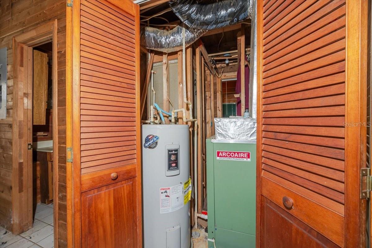 LAKEWOOD ESTATES - Residential