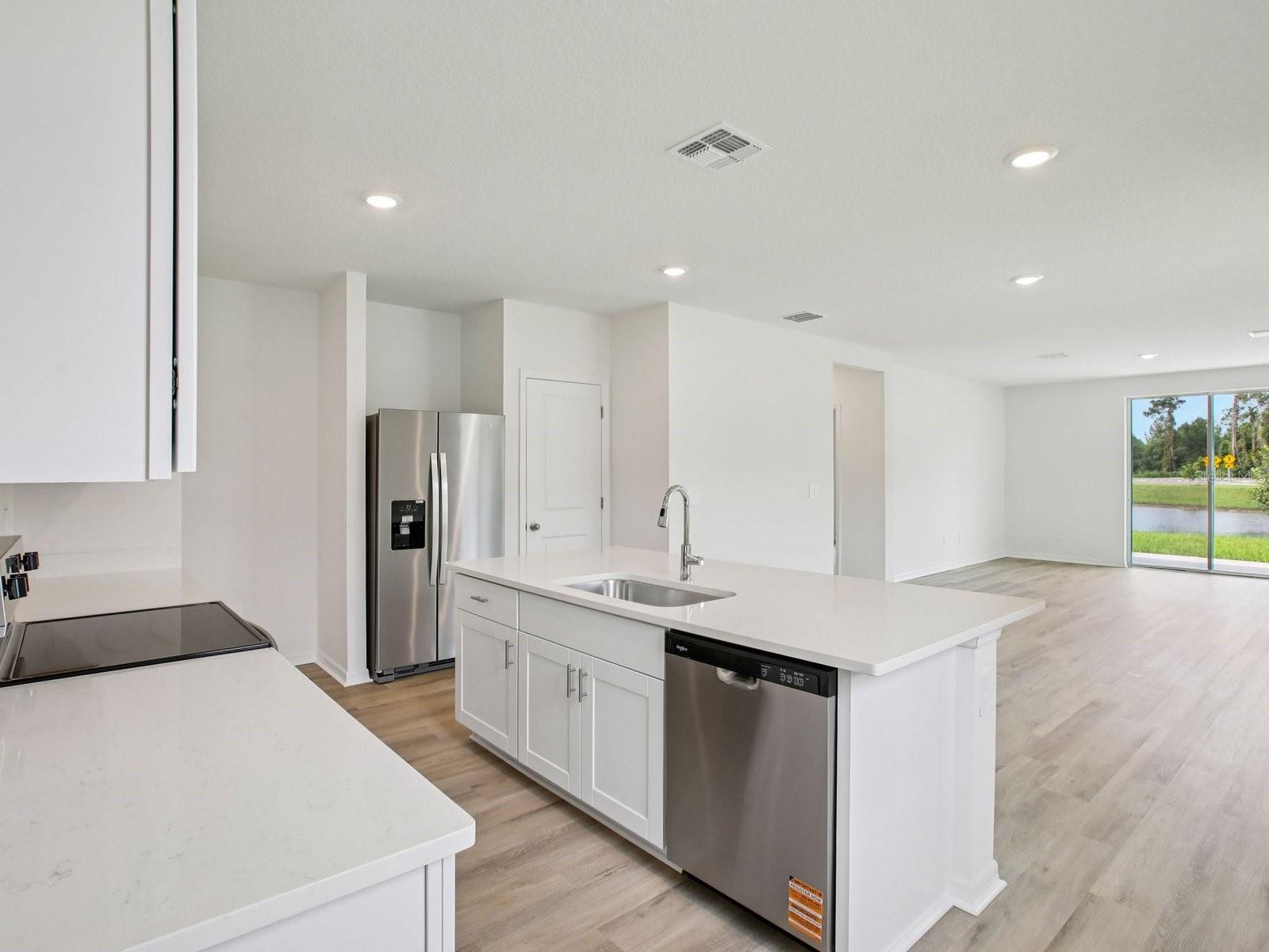 MAGNOLIA BAY - Residential