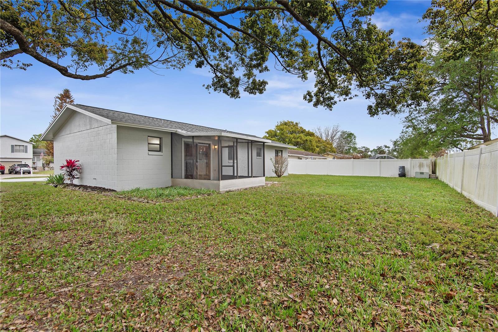 WILLOW RUN UNIT 03 - Residential