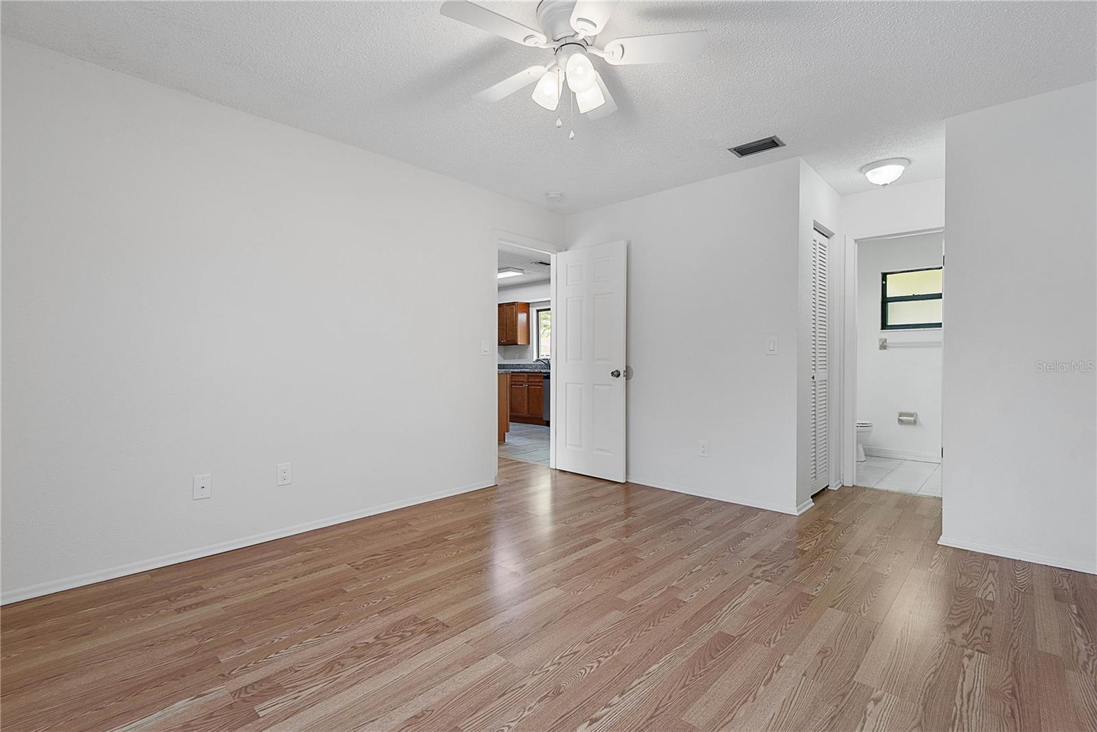 WILLOW RUN UNIT 03 - Residential