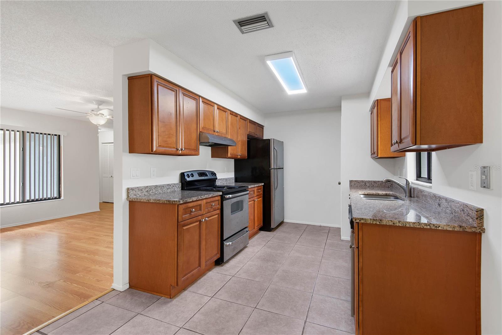 WILLOW RUN UNIT 03 - Residential