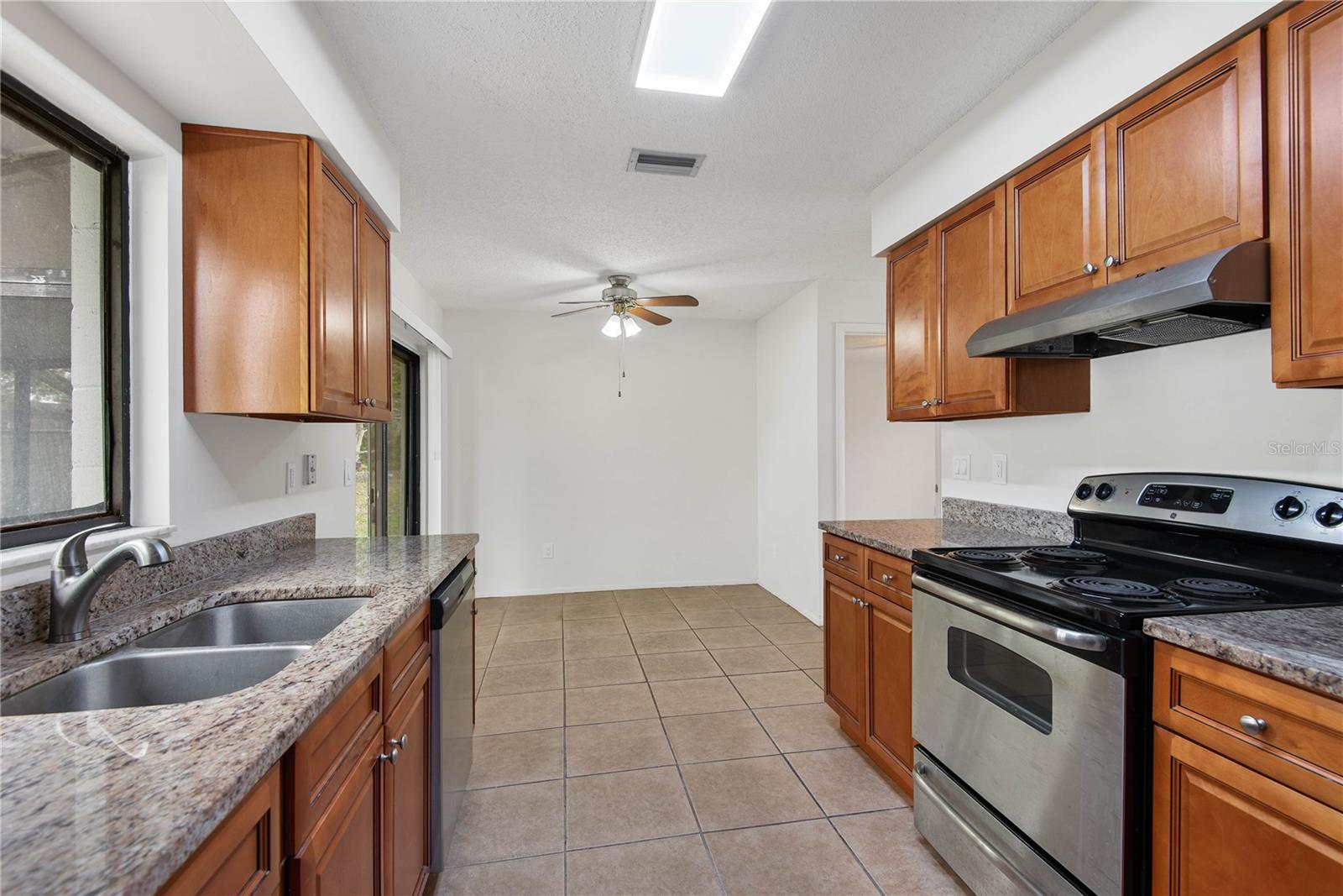 WILLOW RUN UNIT 03 - Residential