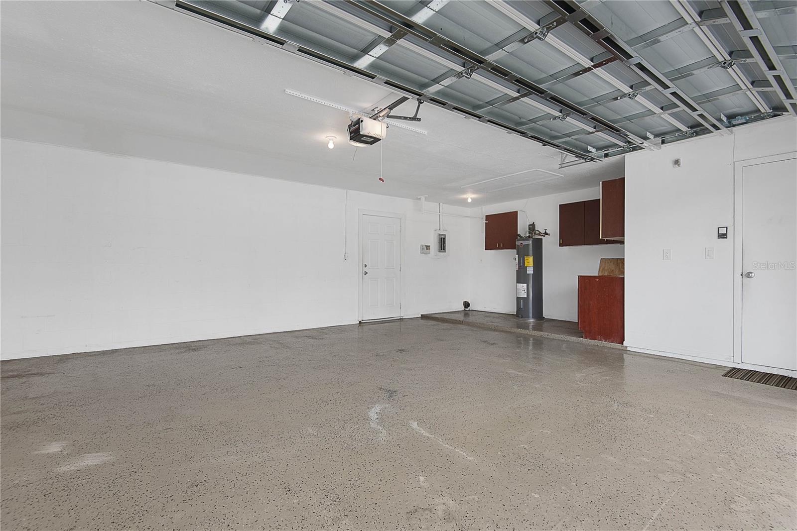 WILLOW RUN UNIT 03 - Residential