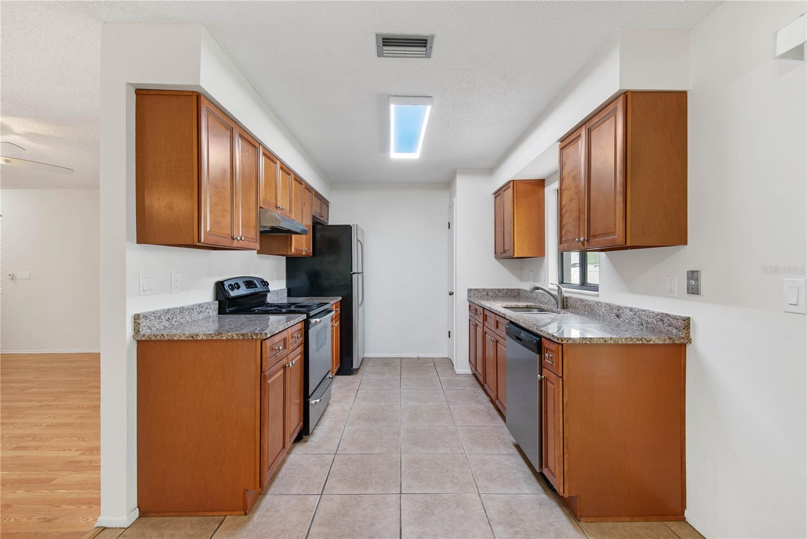 WILLOW RUN UNIT 03 - Residential