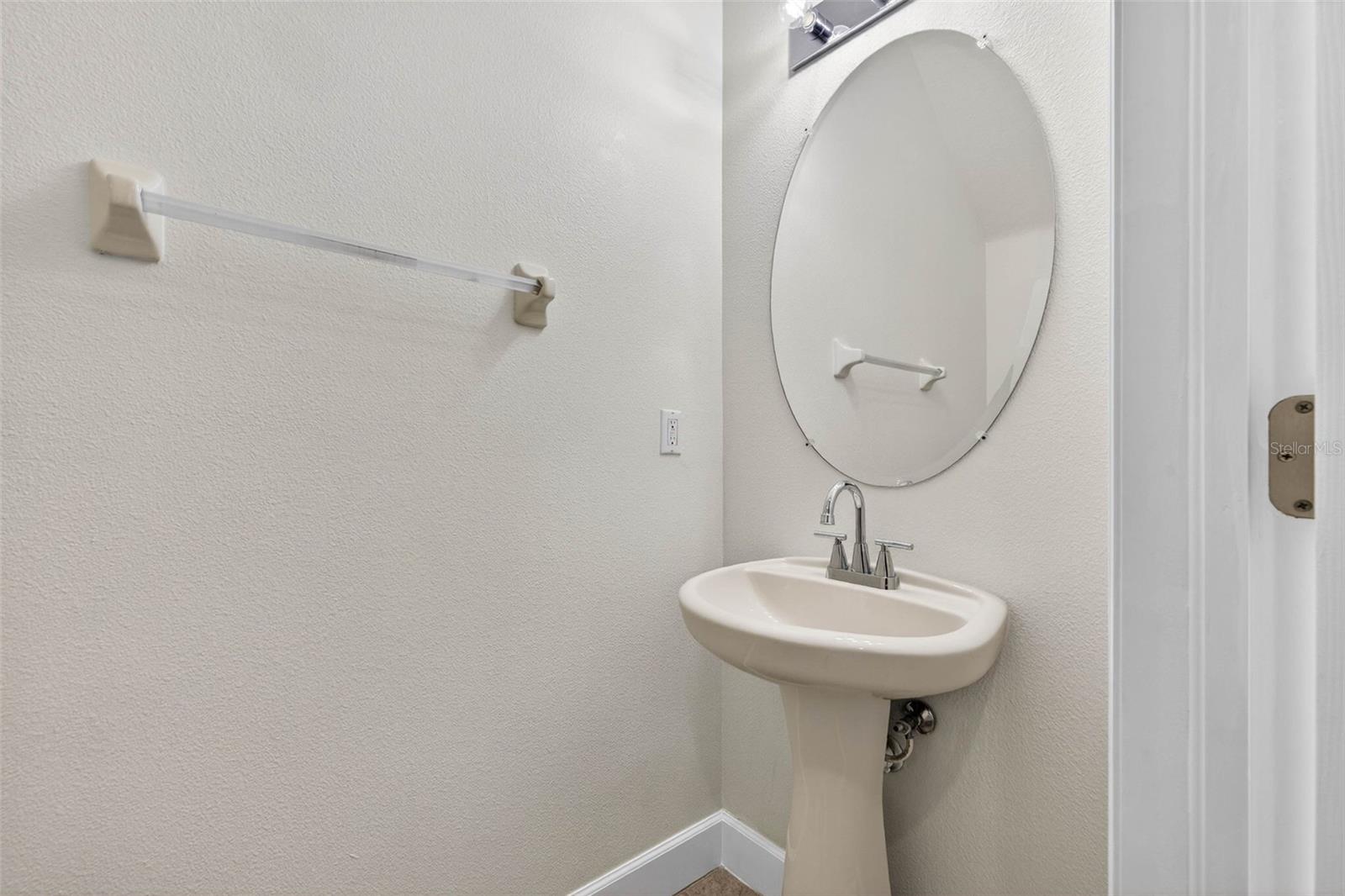 SAWGRASS VILLAGE - Residential