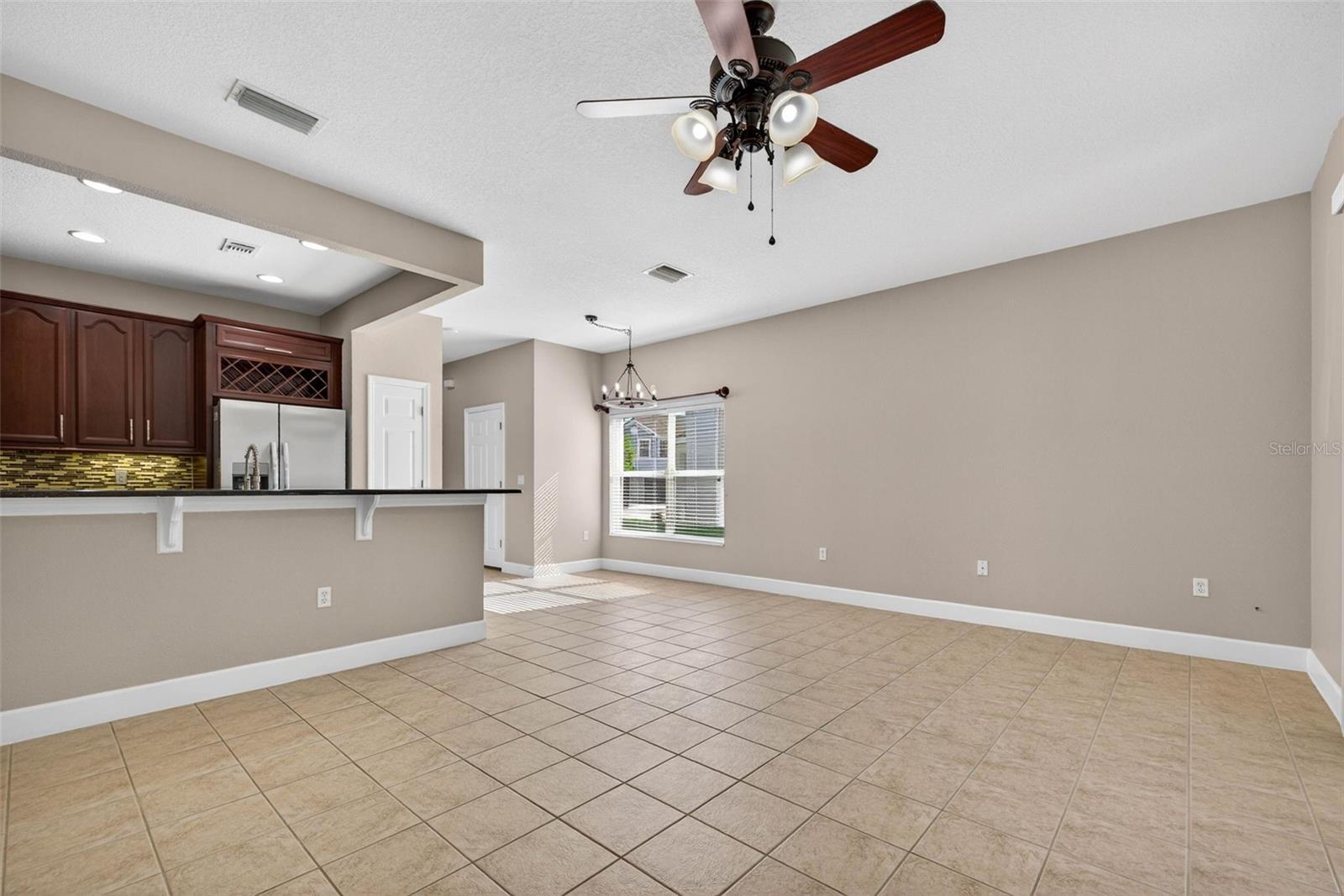 SAWGRASS VILLAGE - Residential