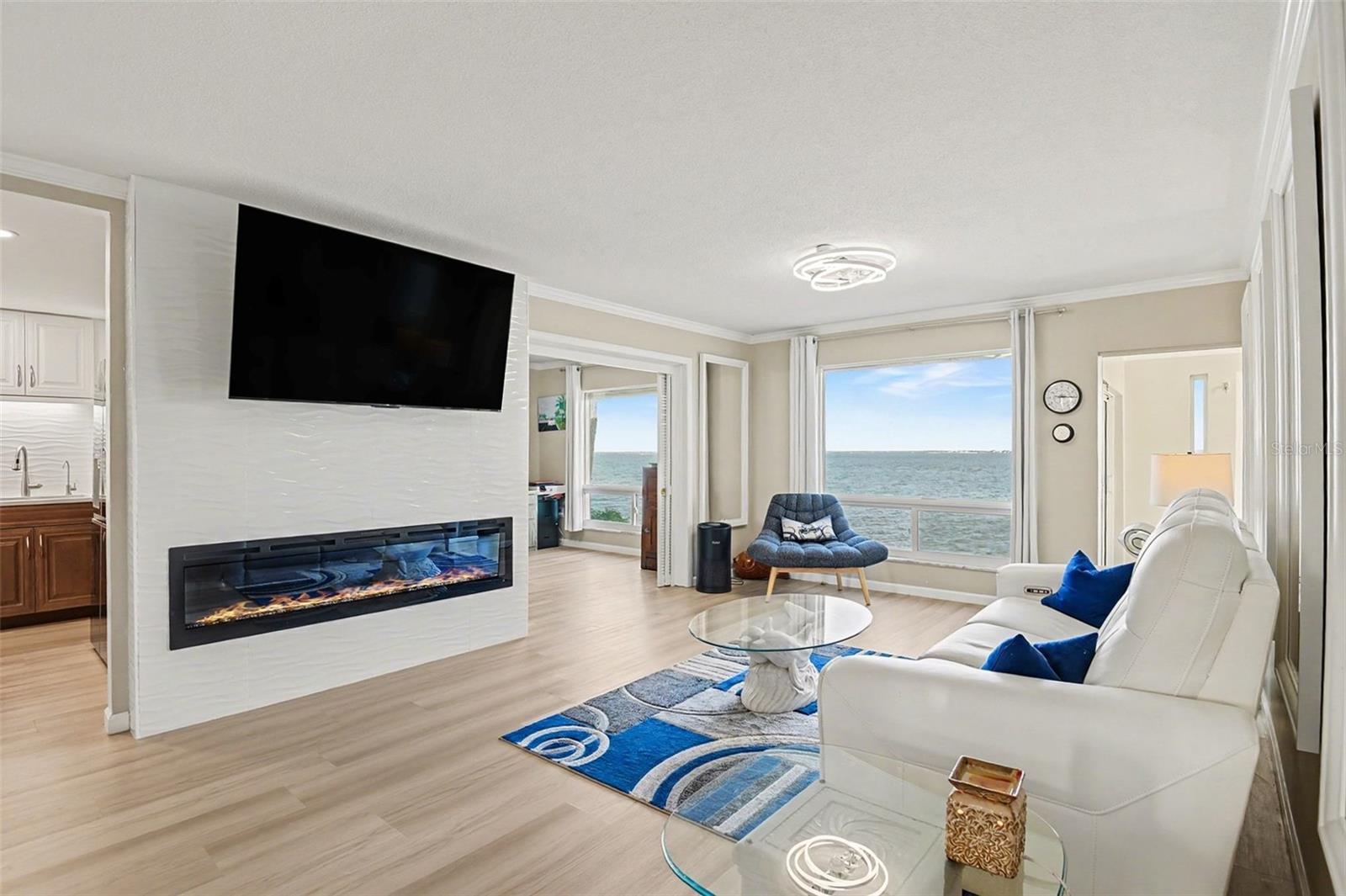 1 COLONY POINT DRIVE A7, PUNTA GORDA, FL, 33950 3 1 COLONY POINT DRIVE A7