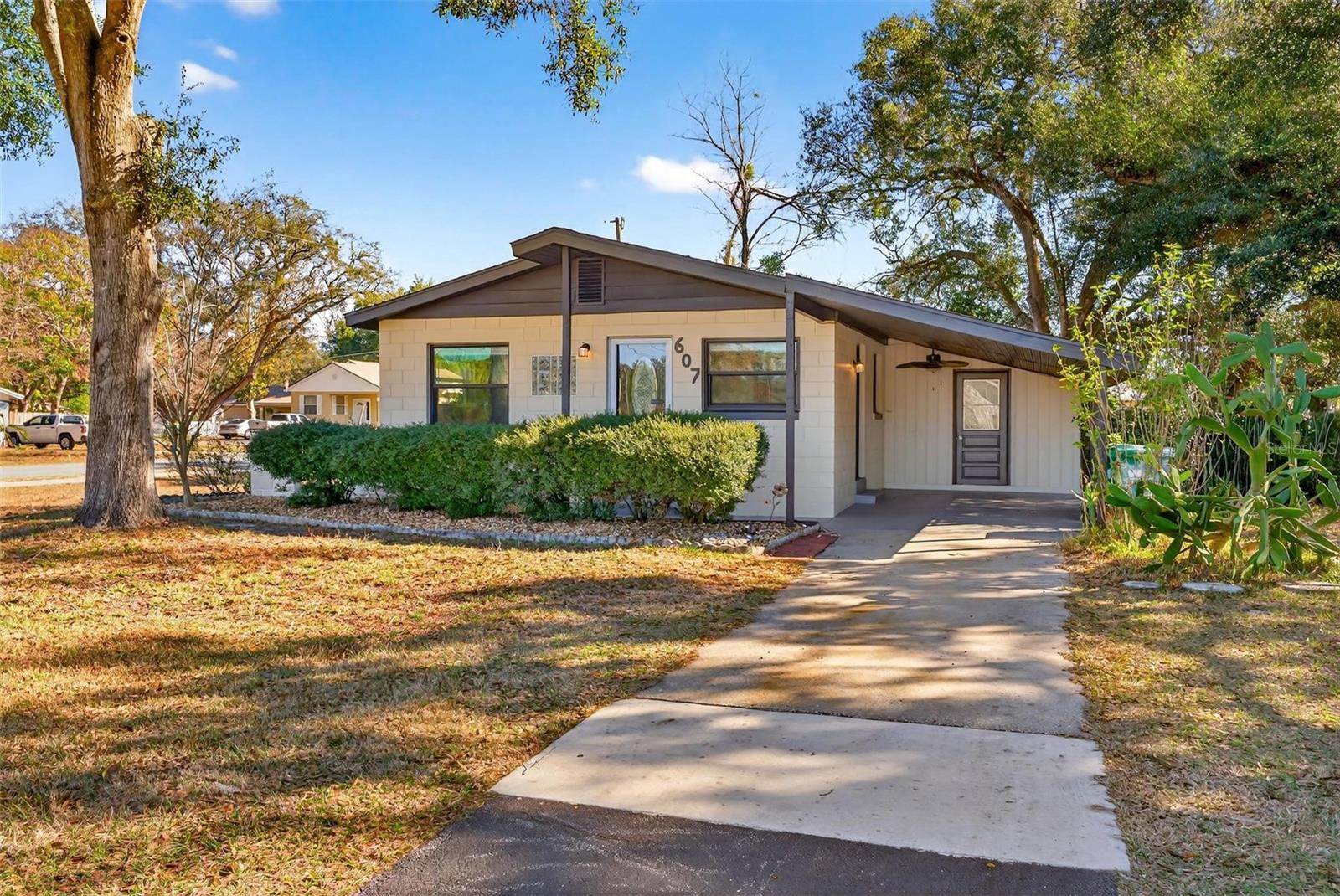 FRUITLAND PARK EMERALD SUB - Residential