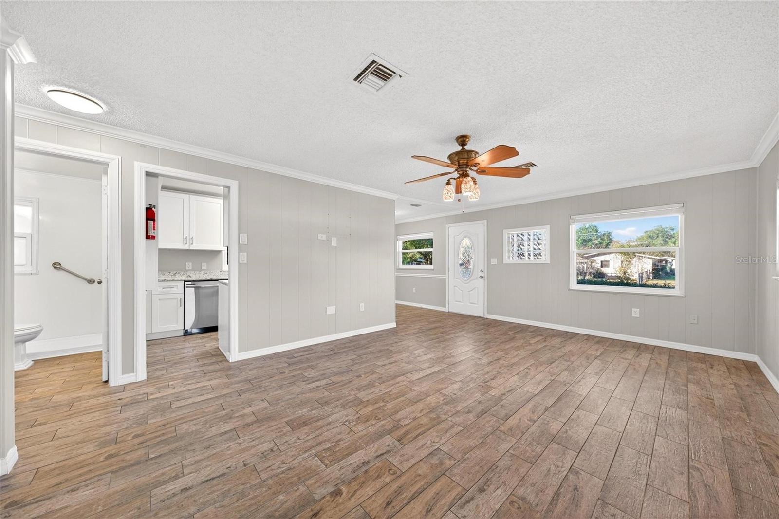 FRUITLAND PARK EMERALD SUB - Residential