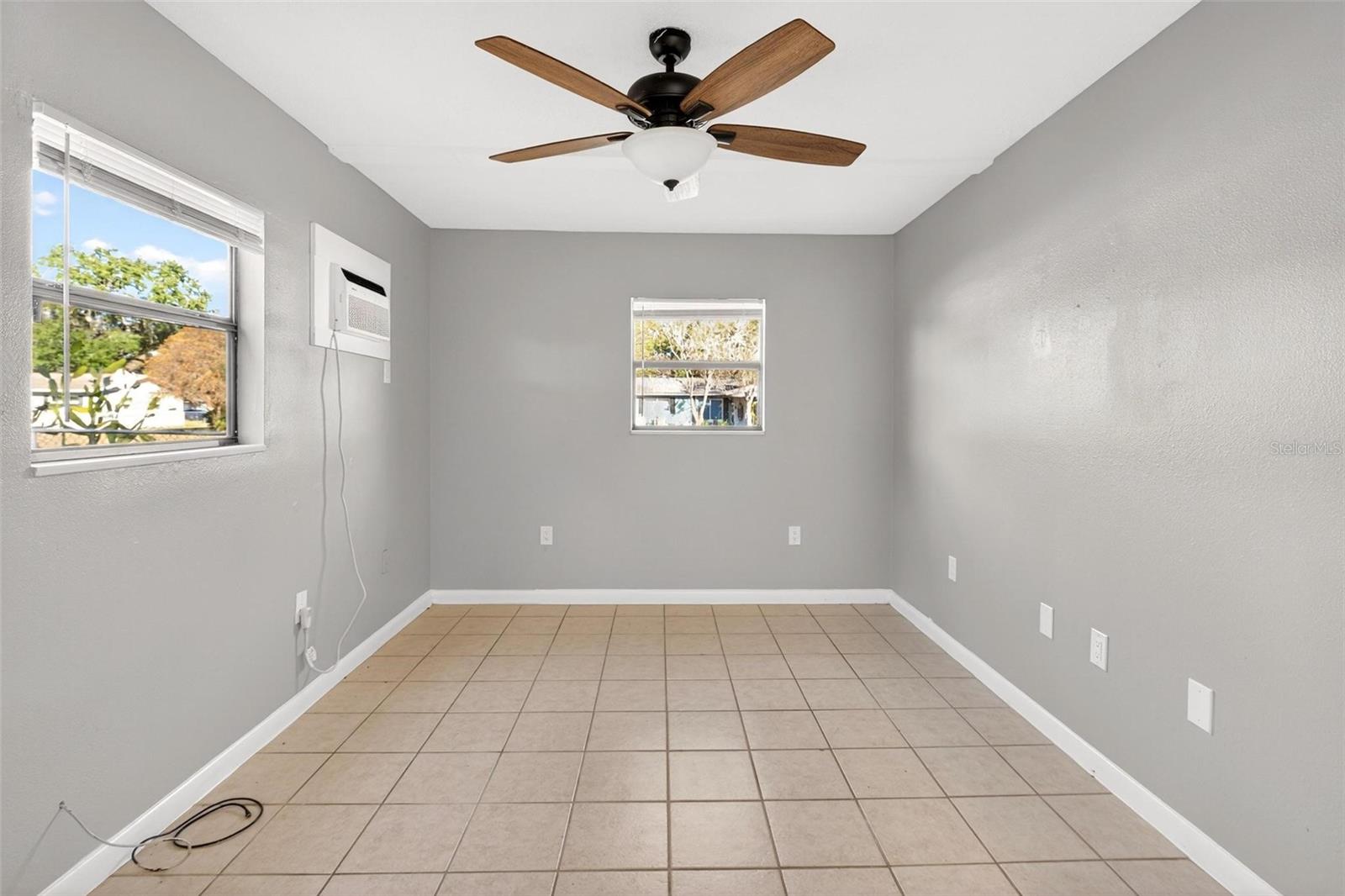 FRUITLAND PARK EMERALD SUB - Residential