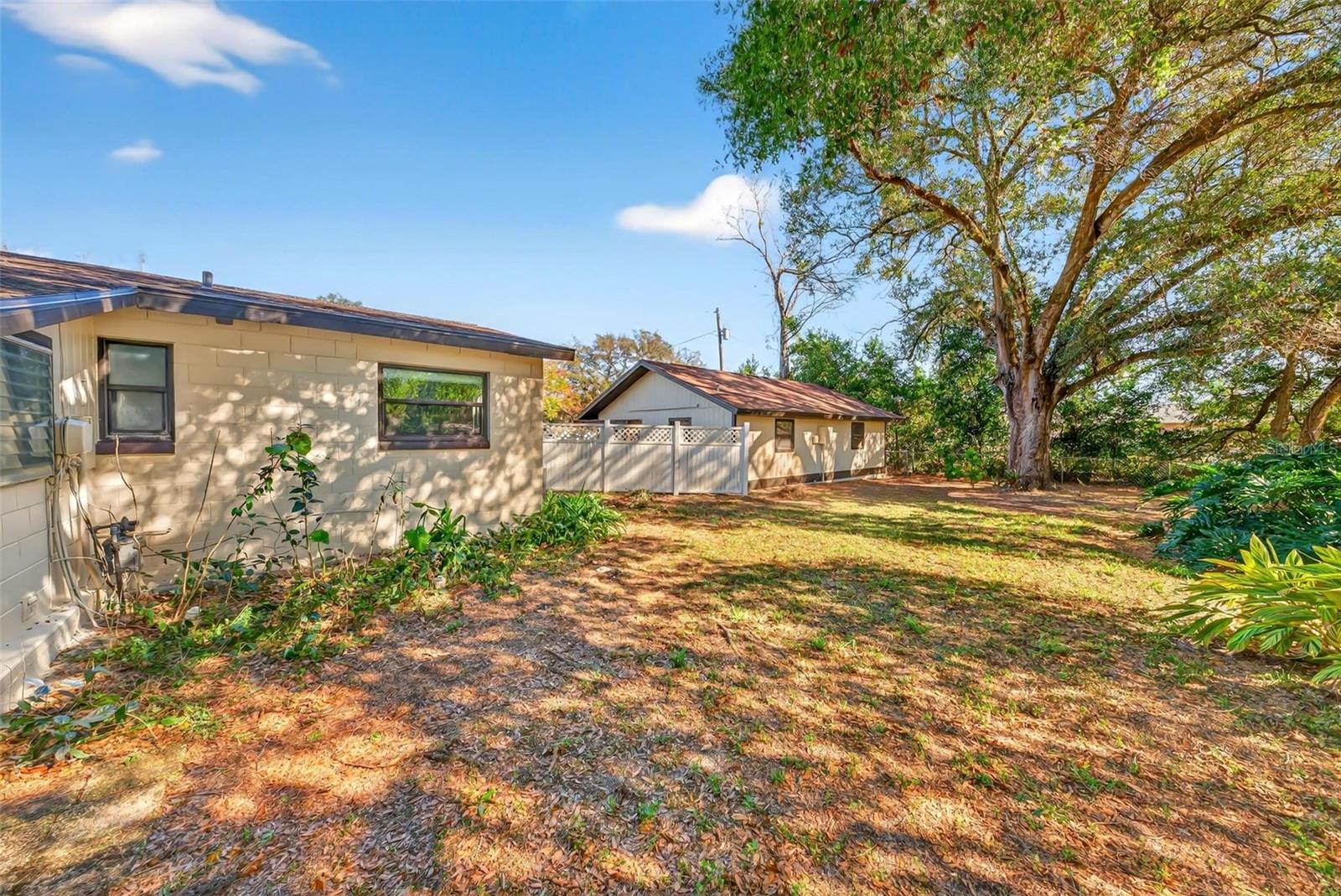 FRUITLAND PARK EMERALD SUB - Residential