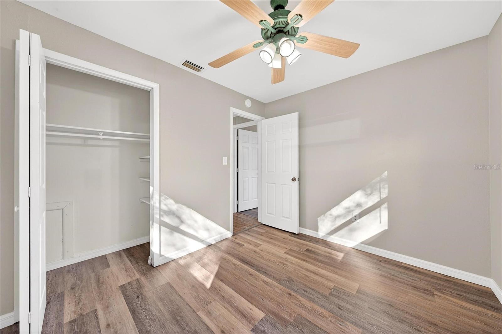 FRUITLAND PARK EMERALD SUB - Residential