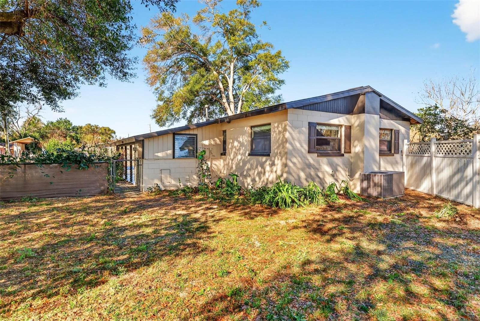 FRUITLAND PARK EMERALD SUB - Residential