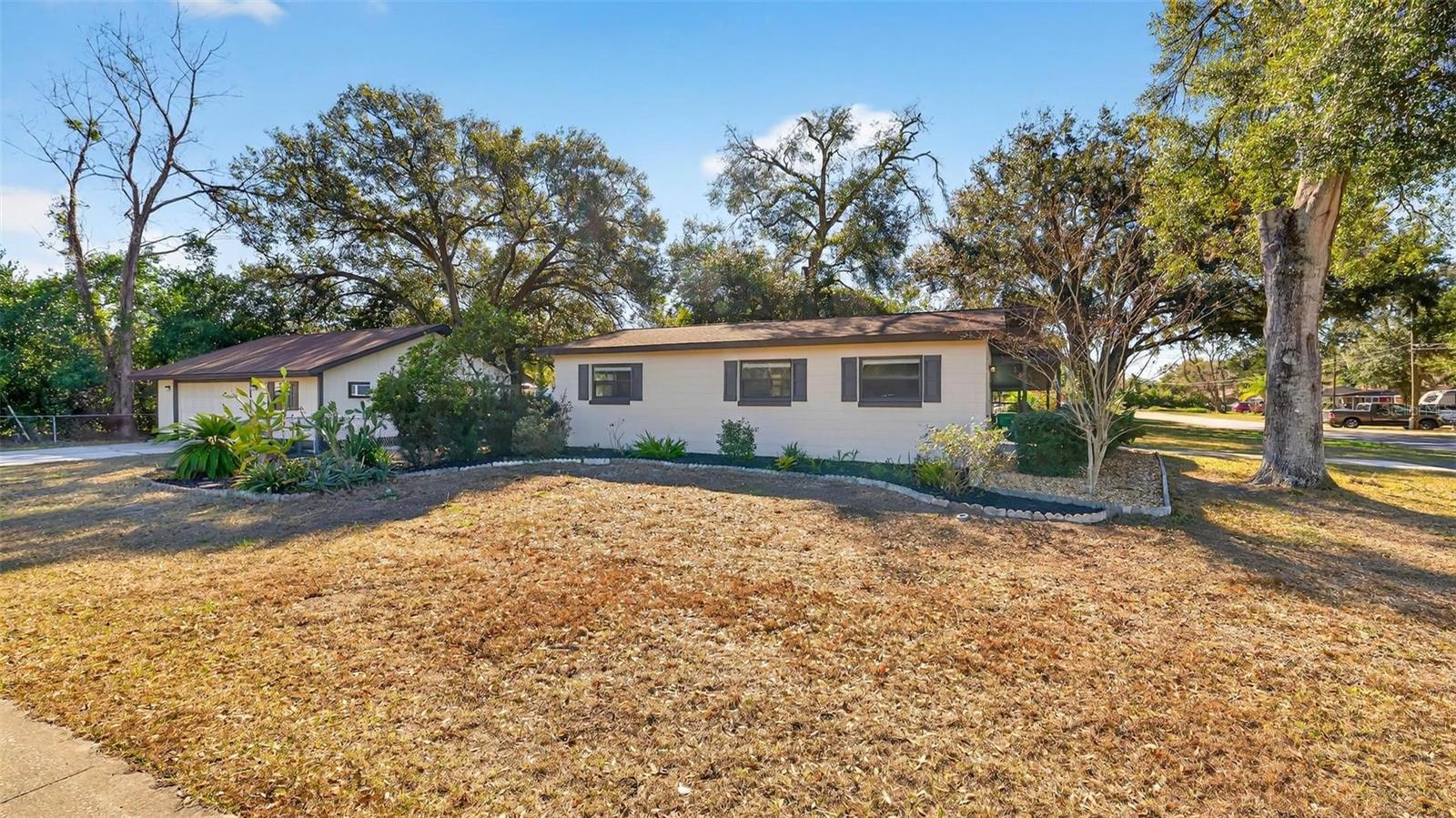 FRUITLAND PARK EMERALD SUB - Residential