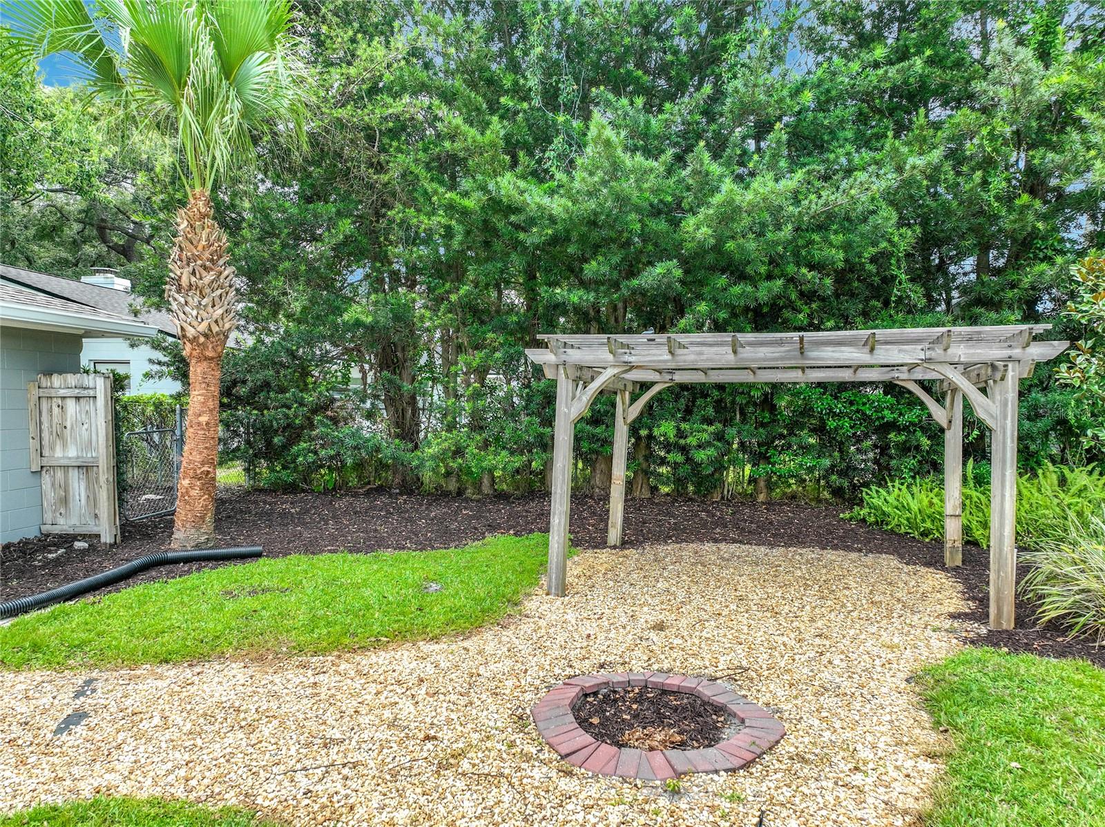 411 MONTICELLO DRIVE