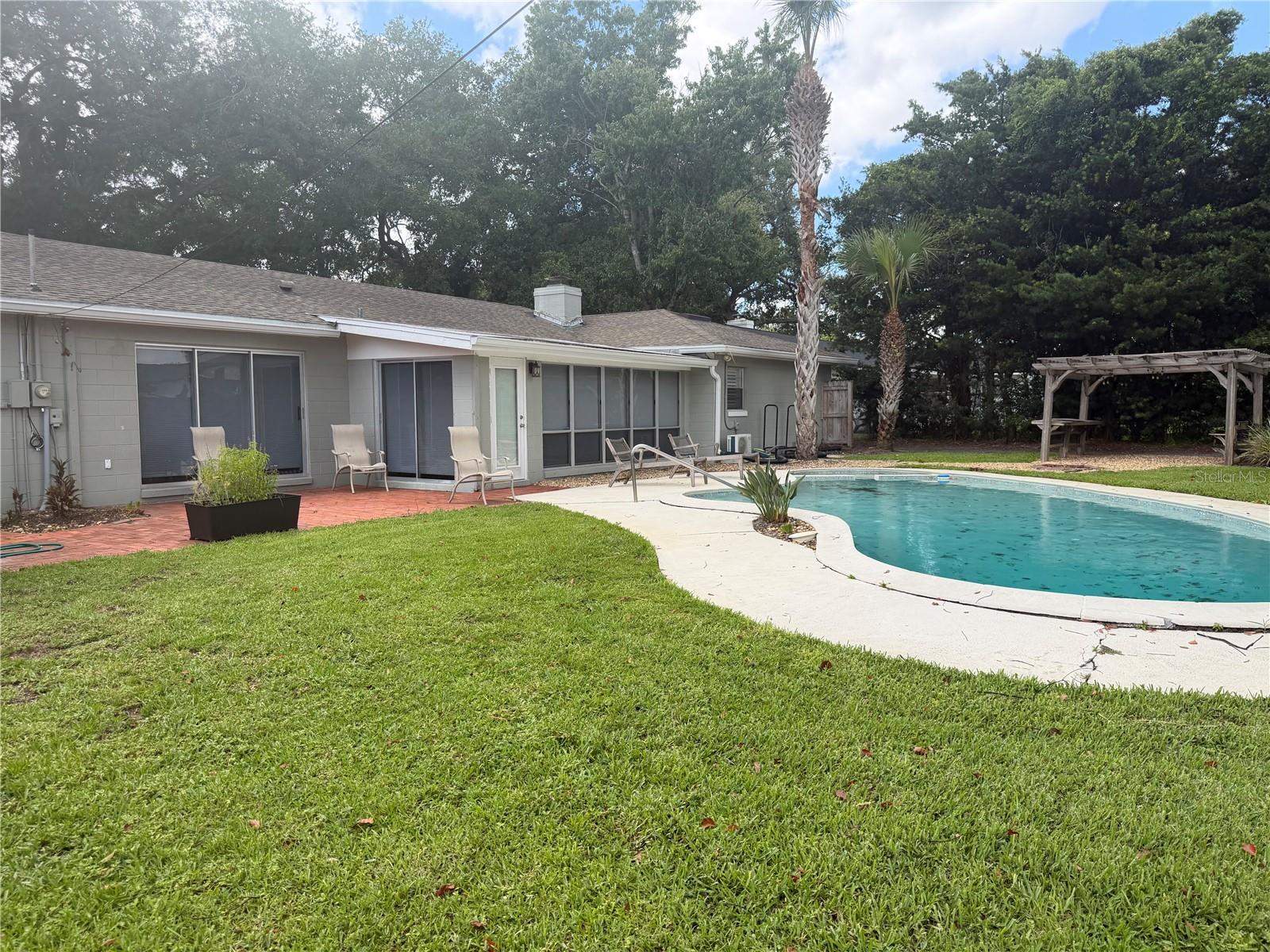 411 MONTICELLO DRIVE