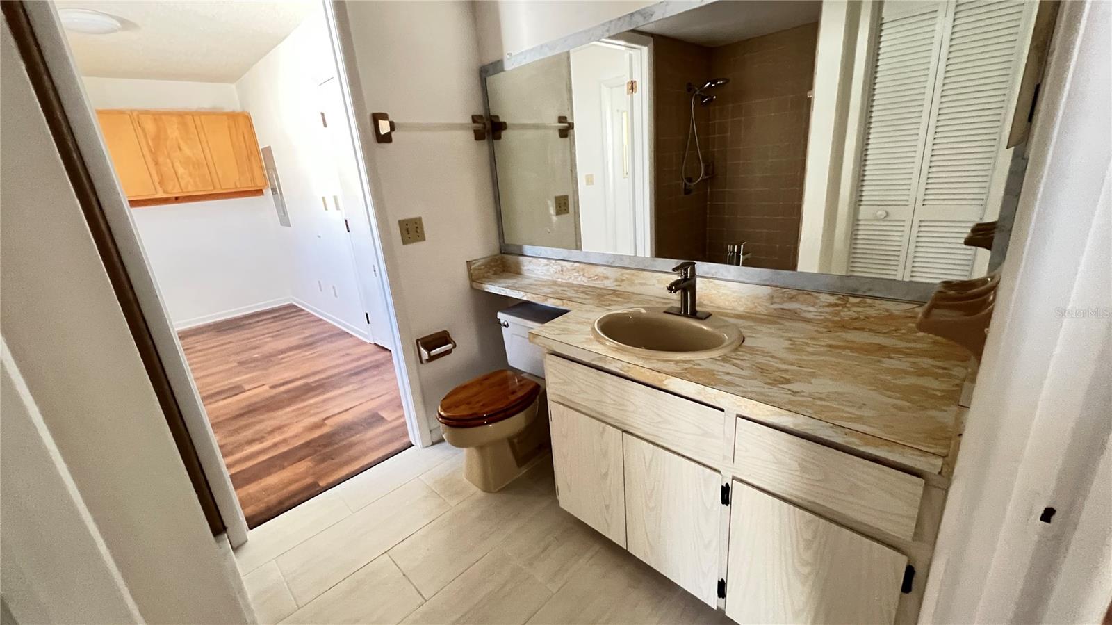 ANGLERS ACRES - Residential Lease