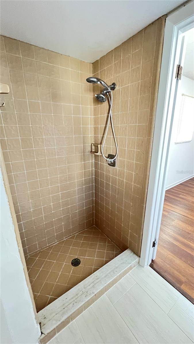 ANGLERS ACRES - Residential Lease