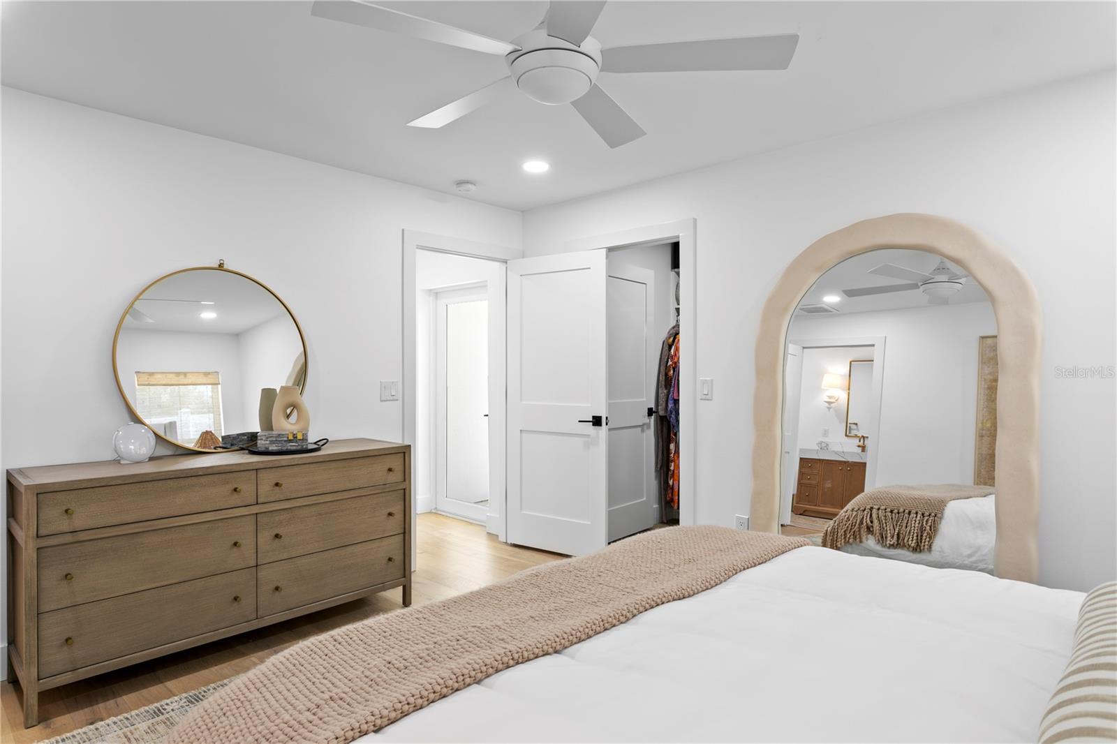 SUNSET PARK - Residential