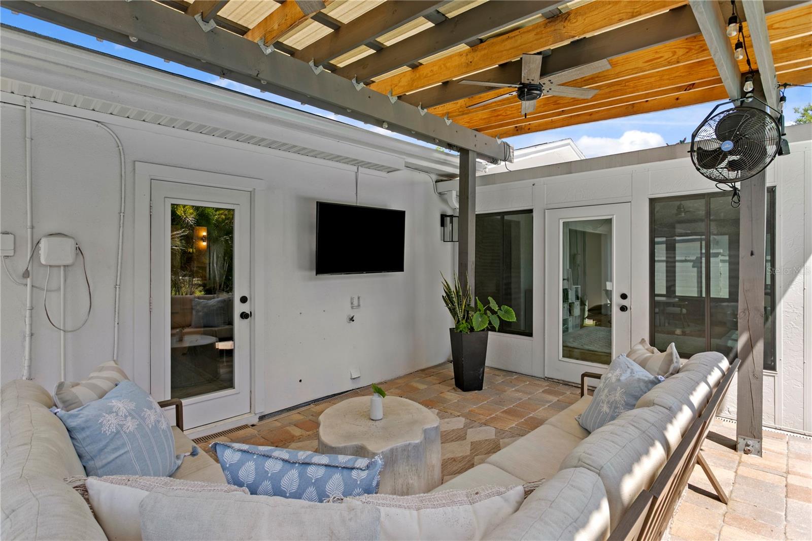 SUNSET PARK - Residential