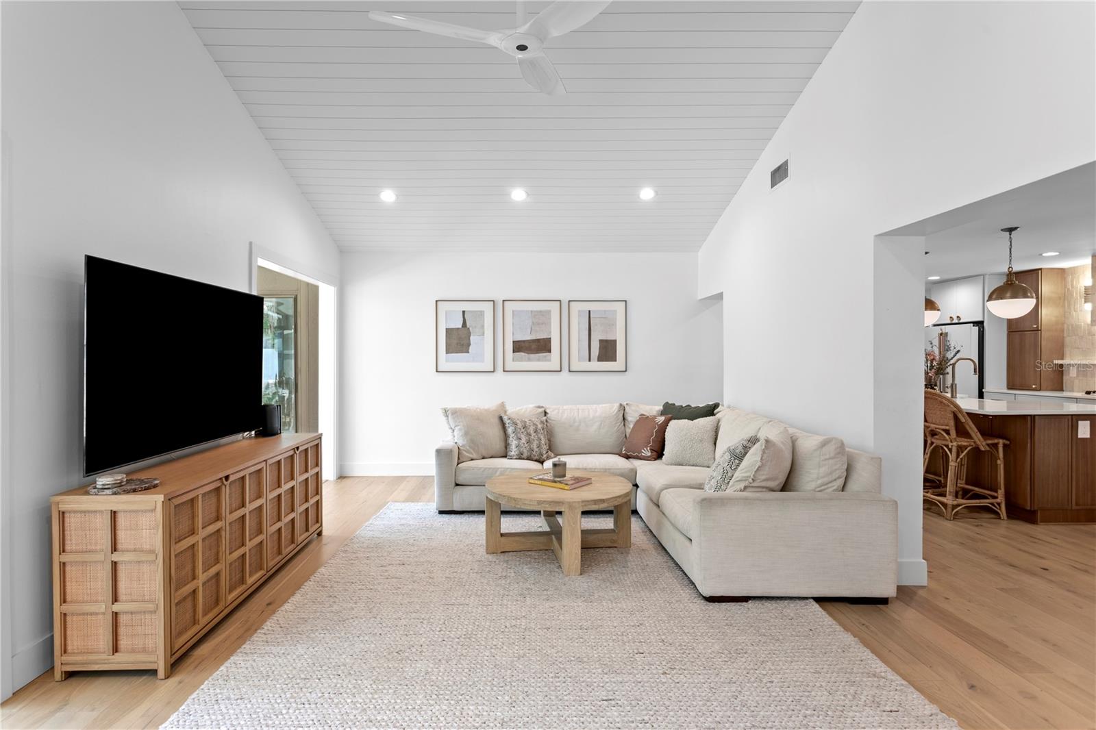 SUNSET PARK - Residential