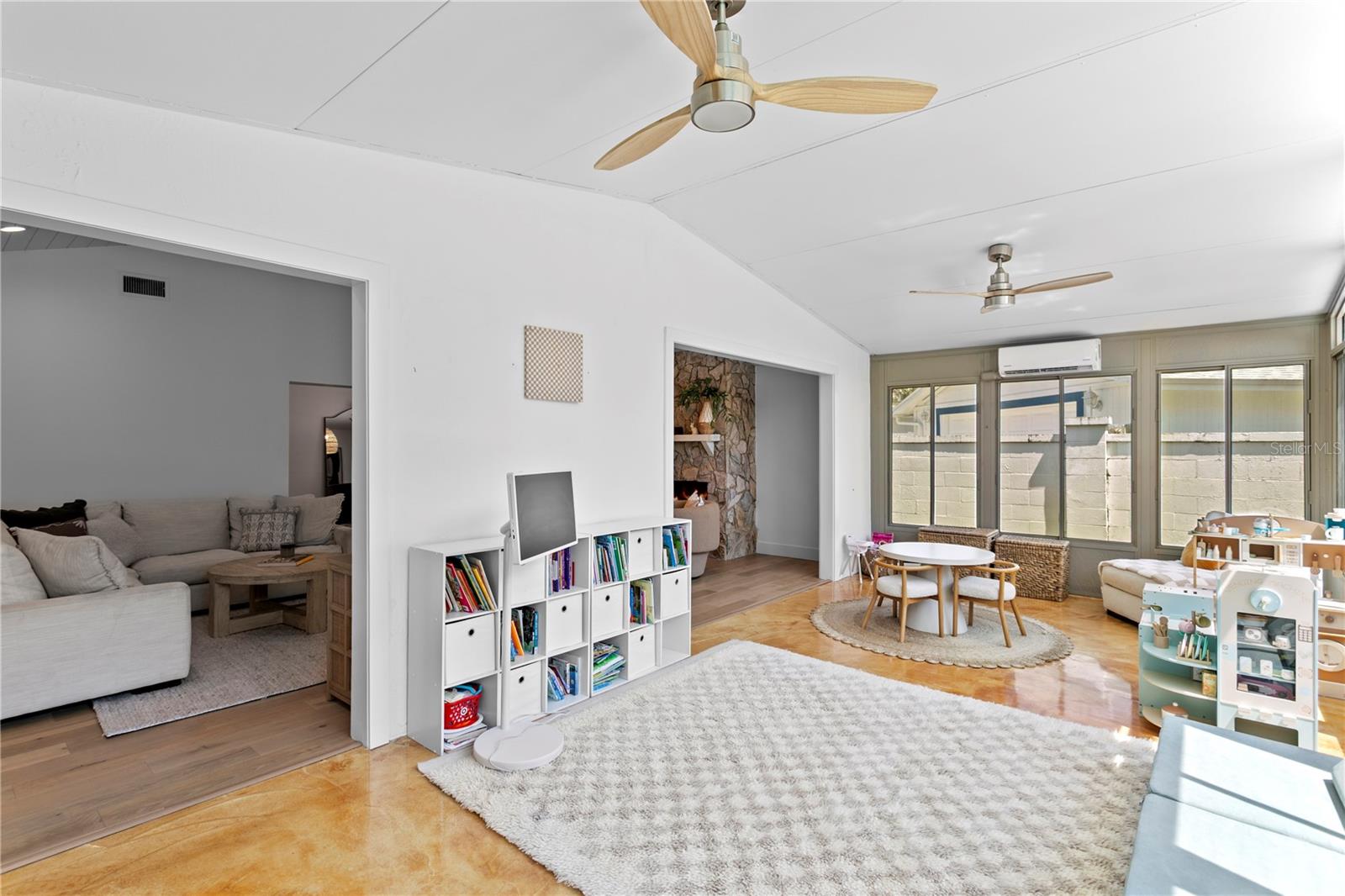 SUNSET PARK - Residential